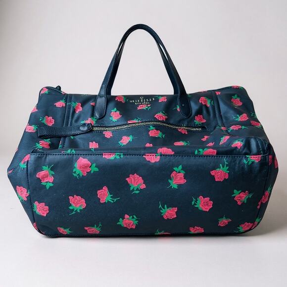 Kate Spade NY Chelsea Rose Toss Printed Black & Red Tote 100% Recycled Nylon - Picture 2 of 9